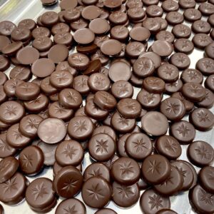クーベルチュールチョコレート（製菓用）そのまま食べても美味しい！大（1kg）